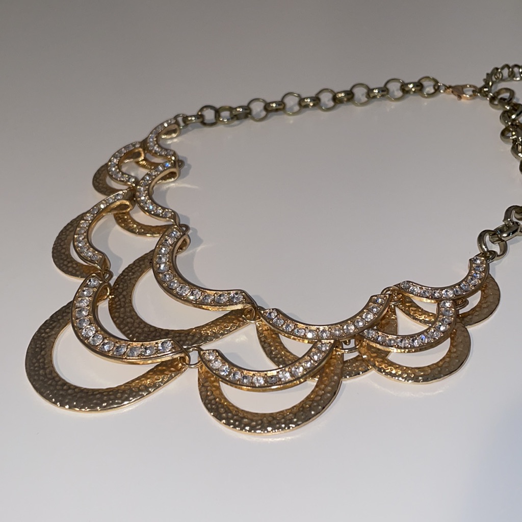 Bebe Gold Necklace 15$